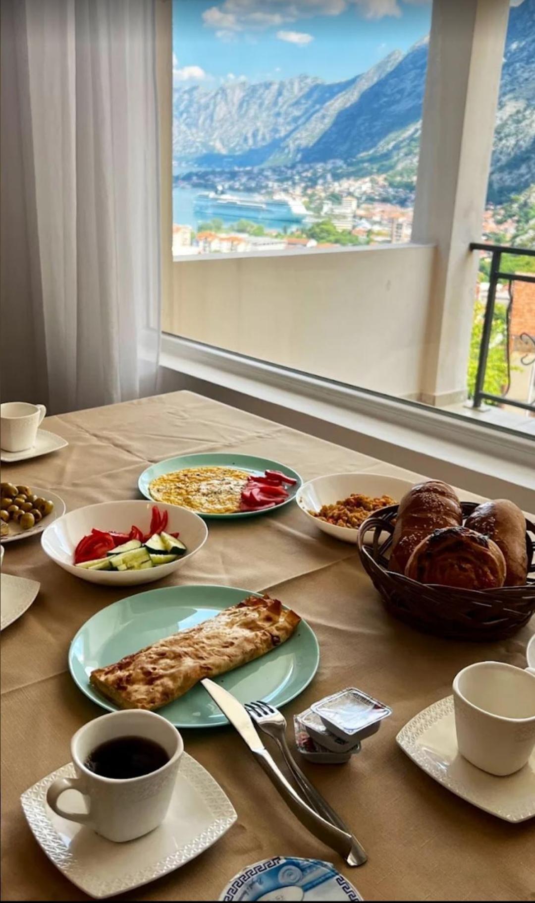 Apartments Marko Maros Kotor Habitación foto
